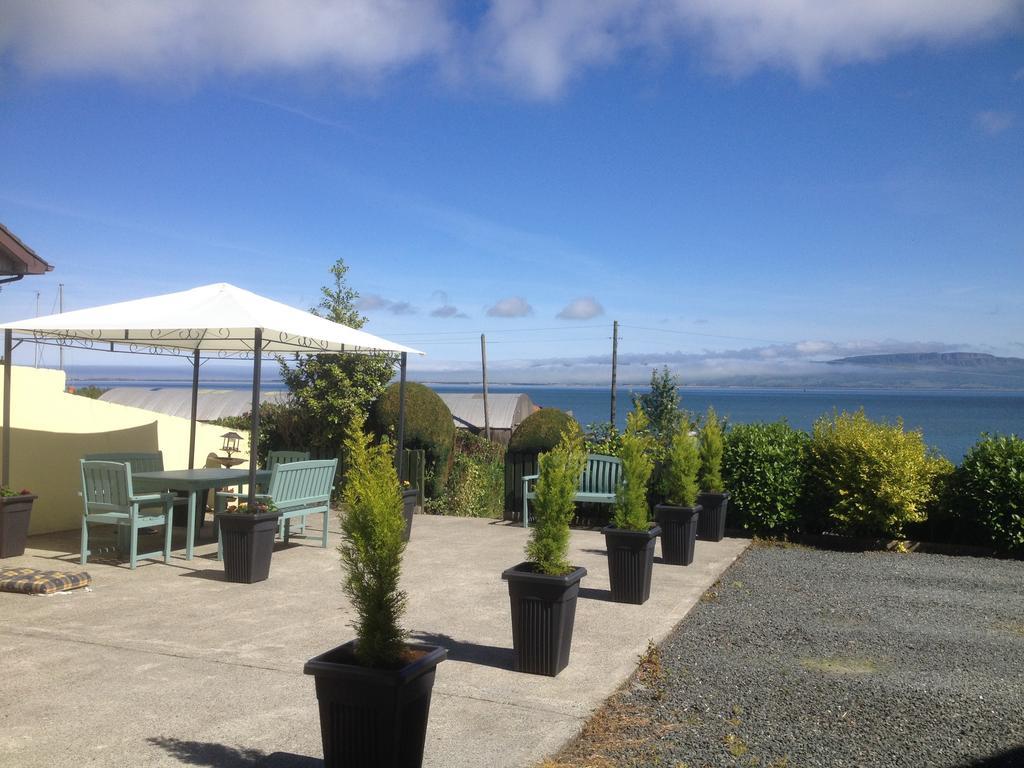 Admiralty House Bed and Breakfast Moville Exteriör bild